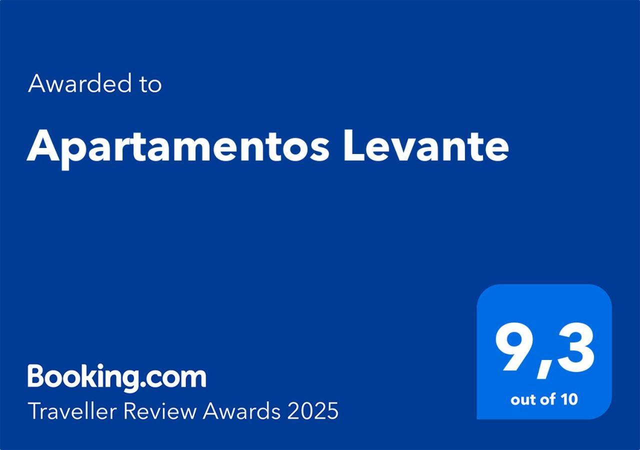 Apartamentos Levante ساهارا ذي لوس أتونِس المظهر الخارجي الصورة
